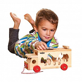 Камион сортер с животни