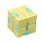 Антистрес Кубче Fidget Infinity cube светло жълто