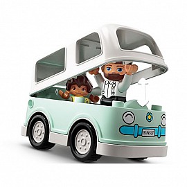 Конструктор LEGO DUPLO Паркинг и автомивка 10948