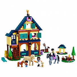 Конструктор LEGO Friends Горски център за езда 41683