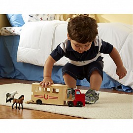 Дървен камион с кончета Melissa and Doug 14097