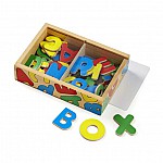 Дървени букви Melissa and Doug магнити в кутия 10448