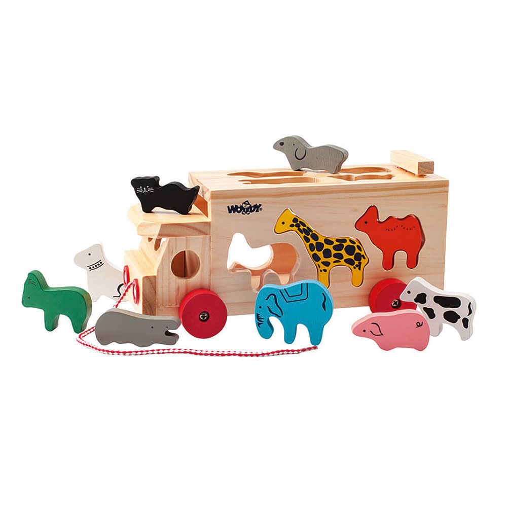 Камион сортер с животни